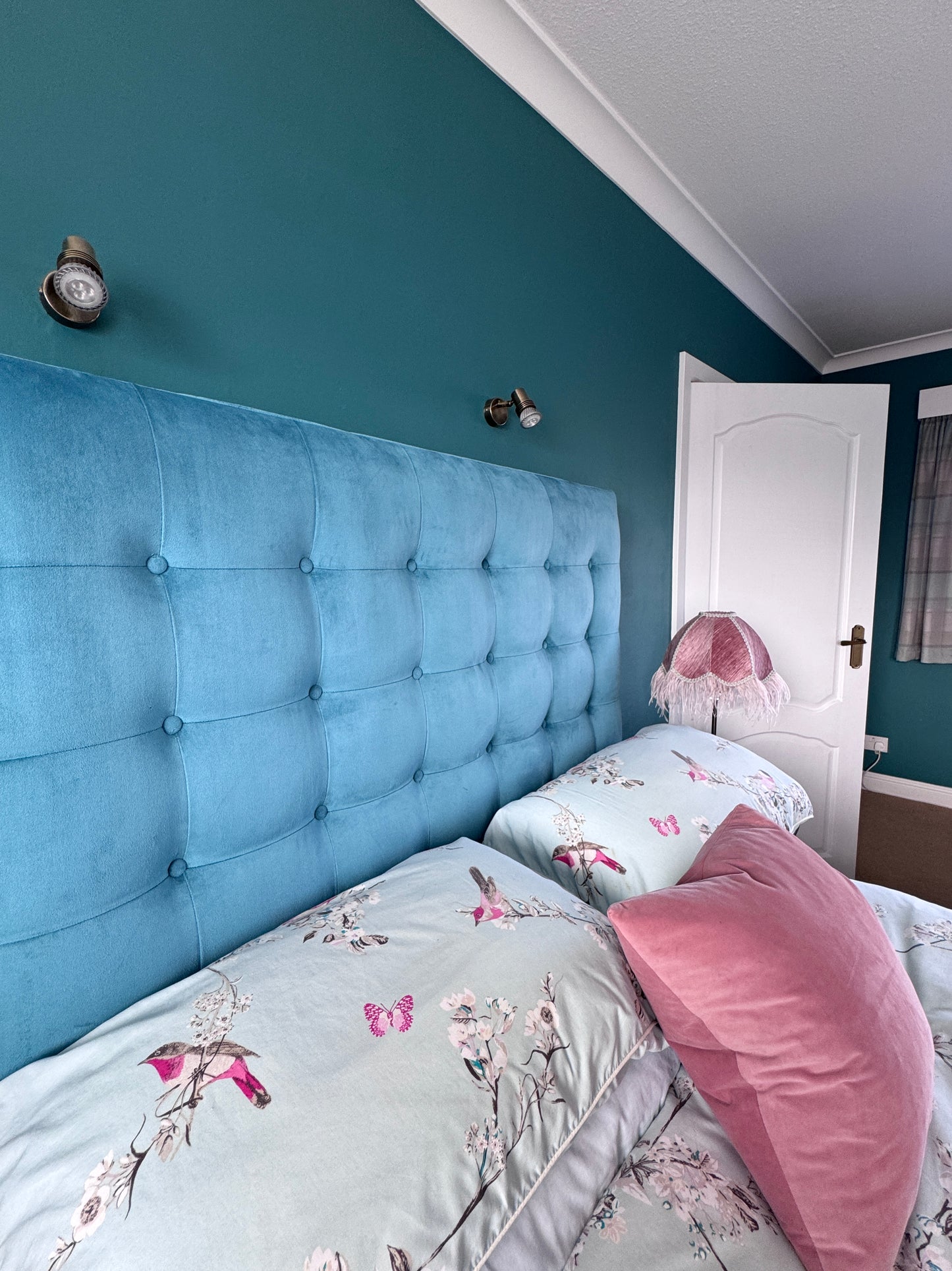 SQUARE BUTTONED HEADBOARD - DOUBLE